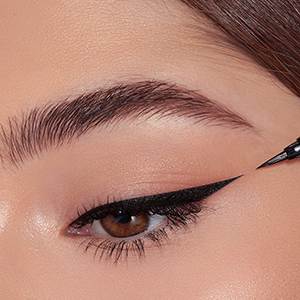 eyeliner