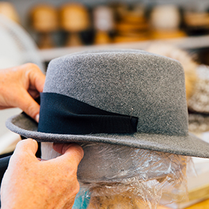 atelier de sombreros damas gorras caballeros gorros boinas